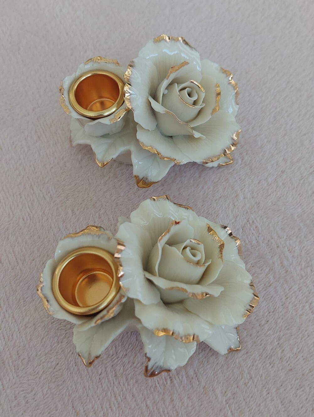 AVON "WINTER ROSE" Candleholders NIB - Picture 4 of 14